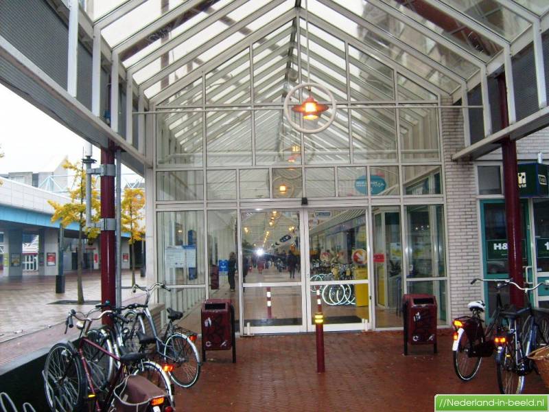 Capelle Aan Den Ijssel > Centrumpassage”></p>
<p>Capelle Aan Den Ijssel > Centrumpassage luchtfoto’s / foto’s Nederlandinbeeld.nl</p>
<p></center></br></p>
<p><center><img decoding=